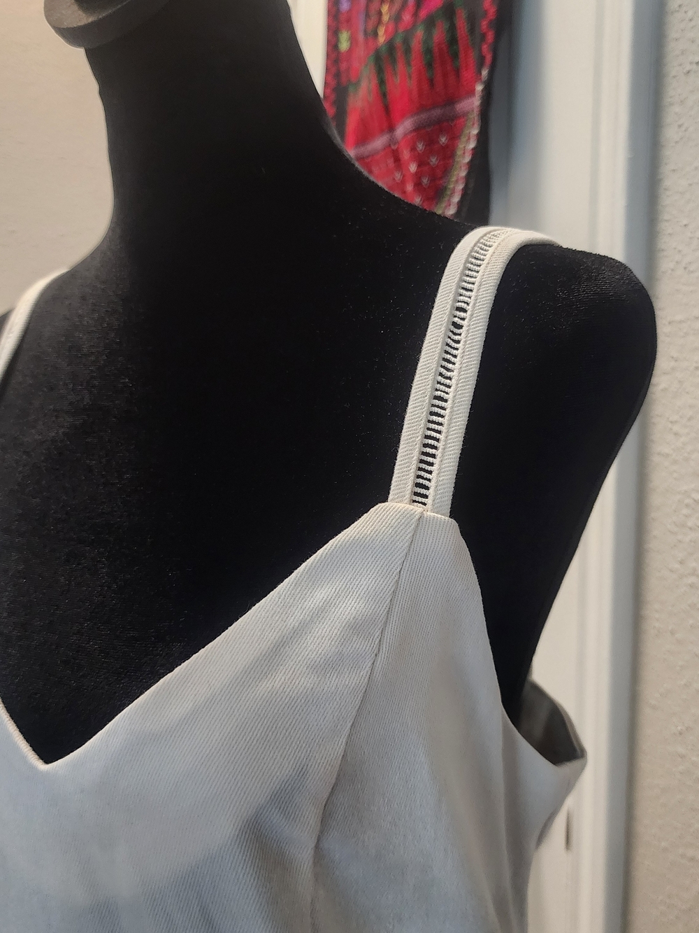Classic Cream Eyelet Midi Dress with Adjustable Straps NWOT - Picture 3 of 6